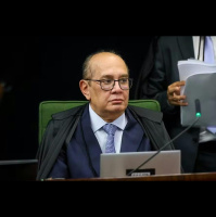 Gilmar Mendes pede a Fachin que adie julgamento e assuma relatoria de caso envolvendo Moraes e Vorcaro