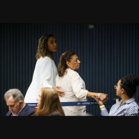 Mãe de Marielle Franco passa mal durante julgamento dos acusados de mandar matar a vereadora