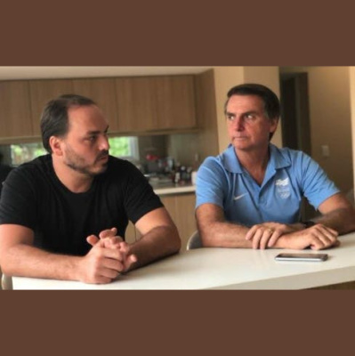 Política