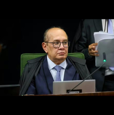 Política