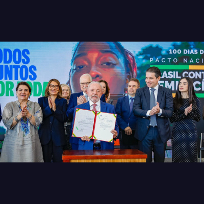 Política