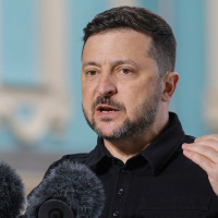 Zelensky proposes face-to-face meeting with Putin