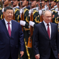 Xi greets Putin in Beijing - days after Trumps China visit