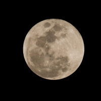 Artemis II leaves Earths orbit and heads for Moon