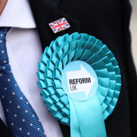 Right-wing populist party makes big gains in UK elections