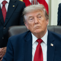 US reinstates naval blockade on Iran
