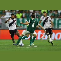 Palmeiras enfrenta o Vasco para colar novamente no Flamengo