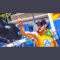 Vinte anos maravilhosos dentro da quadra: Alison Cerutti comenta aposentadoria do vôlei de praia