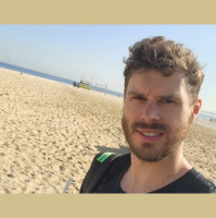 A ideia foi de humanizar diz Bruninho sobre autobiografia Entre Sombras e Vitórias