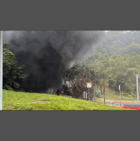 Manhã de caos no Rio de Janeiro: ônibus pega fogo e interdita o Túnel Rebouças, sentido Zona Sul