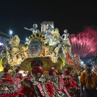 Acidente com carro alegórico da União de Maricá deixa ao menos quatro feridos no Rio de Janeiro