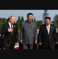 Putin, Xi Jinping e Kim Jong-un assistem ao desfile militar em Pequim