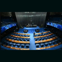 O que faz um senador? Entenda atribuições do cargo e o salário