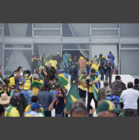 PM do DF expulsa cinco ex-integrantes da cúpula condenados por omissão no 8 de janeiro