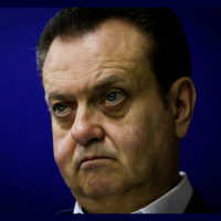 Kassab afirma que Centrão está com Lula e que Flávio Bolsonaro tem zero chance de ser eleito