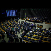 Câmara avança análise de projeto que equipara misoginia ao crime de racismo nesta semana