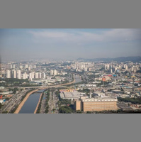 Cerca de 40 mil imóveis amanhecem sem luz após vendaval em SP