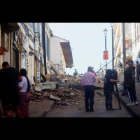 Equipes entram em horas críticas de resgate após terremoto na Colômbia