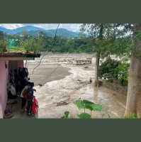 Lago represado criado por avalanche no Nepal transborda e suspende operações mais de 460 mortes registradas