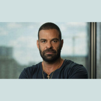 Fabiano Zettel, cunhado do banqueiro Daniel Vorcaro, se entrega na sede da PF em São Paulo