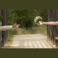 Uso de canetas emagrecedoras faz ateliês reverem contratos e ajustes de vestidos de noiva