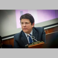 Marco Rubio lamenta morte de Miguel Uribe, pré-candidato à presidência da Colômbia baleado em discurso