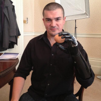 Bionic man Luke Medland talks raw eggs and paralympics with @annareporting