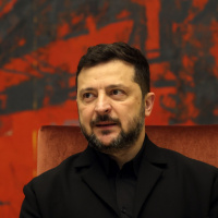 Zelensky pleads for more air defences amid more strikes