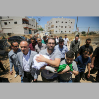 Bajé la mirada y vi su cabeza destrozada: el relato de la madre del bebé asesinado en Cisjordania