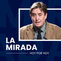 La mirada | Luis García Montero: El pacifismo cuesta dinero
