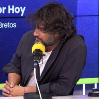 Manuel Jabois: Los españoles somos muy resignados. Nos agarramos a lo positivo: por ejemplo, llegar vivos a nuestro destino