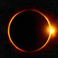Nuño Ibáñez, ingeniero industrial: En un observatorio de un pueblo de Burgos nos contaron que iba a haber un eclipse en España. Mi madre tuvo la idea de que vendiese gafas