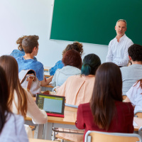 Samuel, profesor: Descubrí tras una discusión con mi mujer que explicaba mal en clase el origen de las estaciones