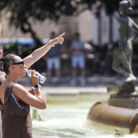 Rubén del Campo, portavoz de la AEMET: A partir del domingo subirán más las temperaturas, con 35 grados en la mayor parte de España. El verano será caluroso y con tormentas intensas