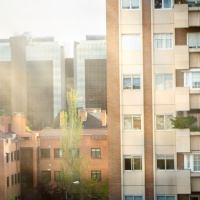 La Ley de Propiedad Horizontal aclara cómo puede actuar una comunidad de vecinos si no está conforme con la instalación de un aparato de aire acondicionado