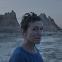 Ep. 607 - Nomadland (GUEST: Roxana Hadadi)
