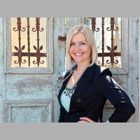 45: Celebrating Women in Medicine with Dr Pamela Sky Jeanne