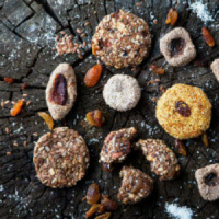 How to Snack Responsibly in the New World of Health Food Marketing