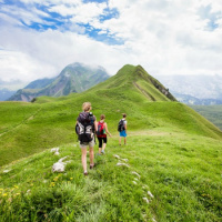 14 Primal Tips for Better Hiking