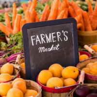 6 Primal-Minded Reasons to Hit the Farmers Market This Weekend