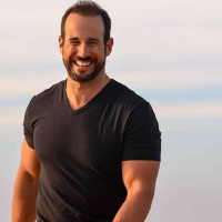 Chronic Pain: Why It’s Happening and How to Fix It with Dr. Yoni Whitten