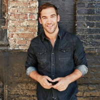 Lewis Howes - What It Really Takes To Step Into Your Greatness