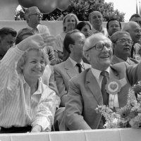 Erich und Margot Honecker - In unserer DDR...