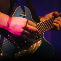 Die E-Gitarre - Der Sound aus dem Brett