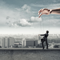 Gehorsam - Zwischen Pflichtgefühl und Hörigkeit