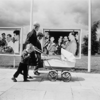 Auf dem Weg in die Emanzipation - Frauenrechte in BRD und DDR