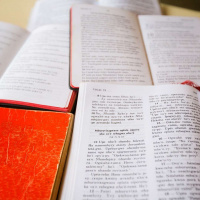 396: Tradução da Bíblia para povos minoritários