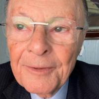 A maldição da infelicidade está no coração. - Meditação Matinal 17/12/23 