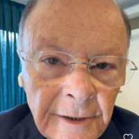 Se Deus não nos dá o Espírito Santo por medida, será que Ele aceitaria parte de nós? - Meditação Matinal 28/04/24