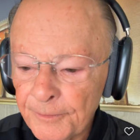 O tolo não tem prazer na sabedoria, mas só no que agrada o seu coração... - Meditação Matinal 11/04/25